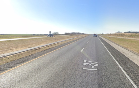 18-Wheeler Crash Causes Major Traffic Delays on I-37 in San Antonio