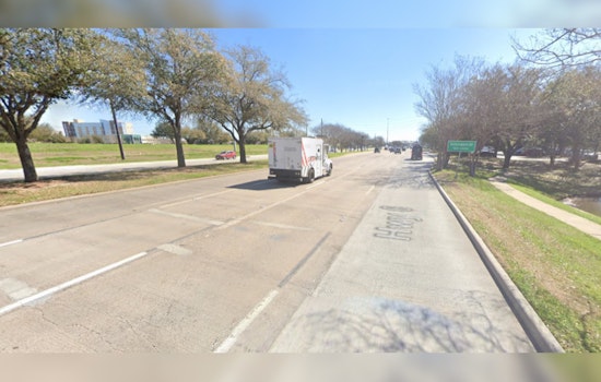 22-Year-Old Pedestrian Fatally Struck While Crossing State Highway 6 in Houston