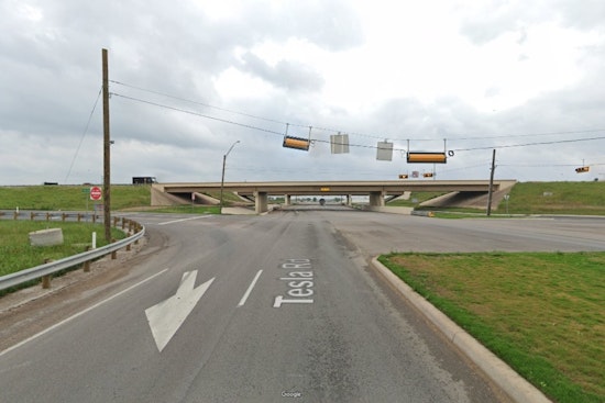 3 Killed in State Highway 130 Crash as Vehicle Plummets onto Tesla Road in Travis County