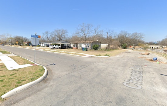 Man in Critical Condition Following Late-Night Shooting in San Antonio as Police Seek Gunman