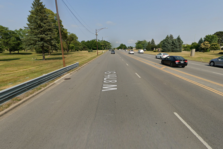 One Killed, Several Injured in Late-Night Evergreen Park Traffic Collision Near Chicago