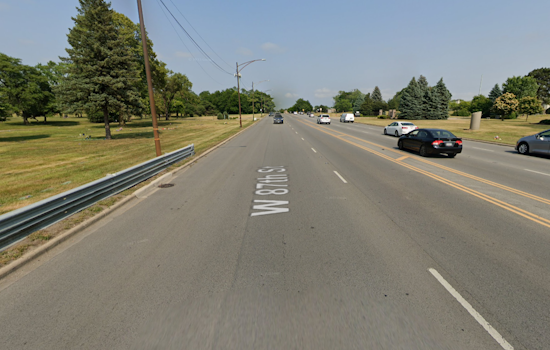One Killed, Several Injured in Late-Night Evergreen Park Traffic Collision Near Chicago
