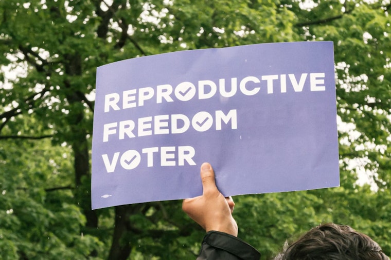 Abortion Rights at the Heart of Arizona's Pivotal 2024 Elections Amid Legislative Showdown