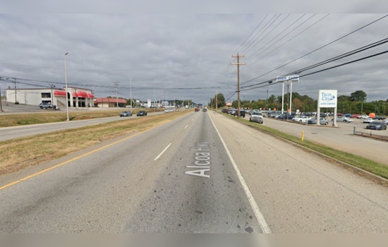 Alcoa Highway Faces Disruptions with Rolling Roadblocks and New Traffic Pattern