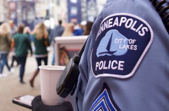 Alleged Serial Robber Apprehended After High-Speed Chase on Minneapolis Freeway