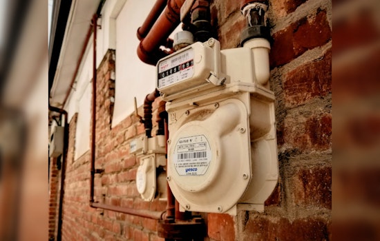 Arizona and Nevada Residents Brace for Water Bill Spikes Amid Drought Measures LVVWD Proposes Extra Fees for Excessive Use