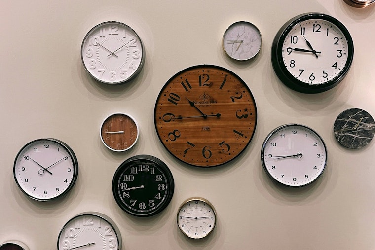 Arizona Defies Daylight Saving Time Norms, Prioritizes Energy and Health over Clock Changes