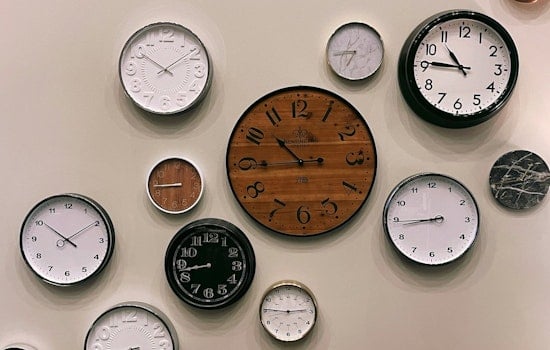 Arizona Defies Daylight Saving Time Norms, Prioritizes Energy and Health over Clock Changes