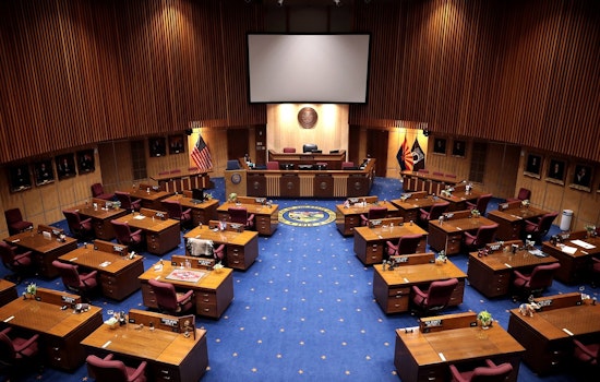 Arizona Senate Backs 'Citizen's Arrest' Bill for Shoplifting; Gov. Hobbs Vetoes Hardline Immigration Measure