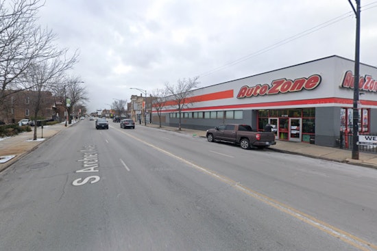 Armed Robbery Alert: Chicago Police Warn Businesses in Lawn and Deering After Spree