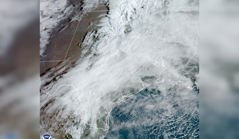 Austin Braces for Thunderstorms and High Winds, NWS Forecasts Gusty Pre-Dawn Weather Battle