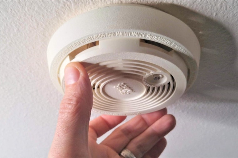 Avondale Fire Department Teams with Arizona Burn Foundation to Offer Free Smoke Alarms in Safety Push