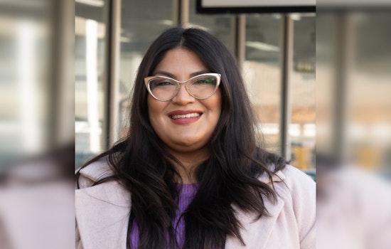 Bernie Sanders Endorses Chicago Teachers Union Organizer in Fight for Illinois' 20th State Senate District