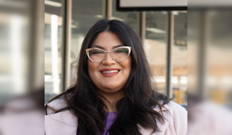 Bernie Sanders Endorses Chicago Teachers Union Organizer in Fight for Illinois' 20th State Senate District
