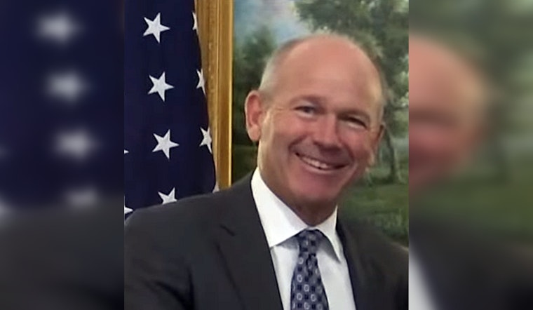 Boeing CEO David Calhoun to Depart Amid Executive Shakeup, Stock Rises as New Leadership Takes the Helm