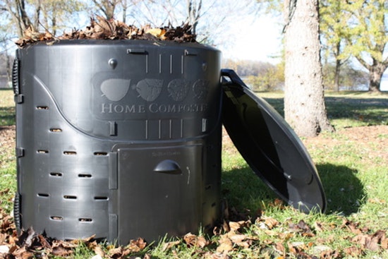 Brooklyn Park Residents Score Green Bargains with Discount on Rain Barrels, Compost Bins