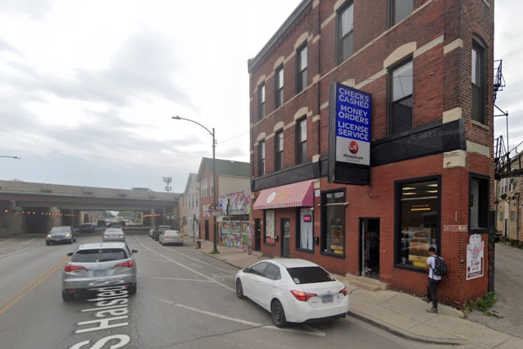 Burglars Shatter Peace in Bridgeport Neighborhood, Steal ATM from Chicago Currency Exchange