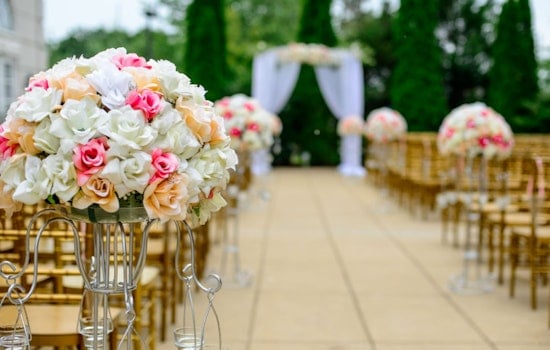Chicago Couples Opt for Creativity Over Cost in Face of Soaring Wedding Expenses