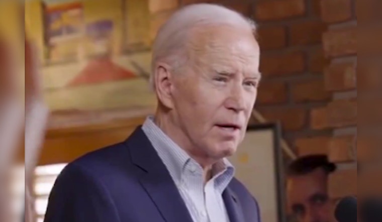 Chicago Immigration Activists Urge Biden to Expand Work Permits Beyond Venezuelan Migrants