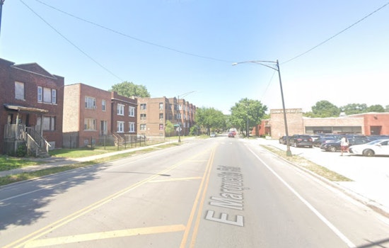 Chicago Plagued by Spate of Robberies Across North and South Sides; Woman Stabbed in Grand Crossing
