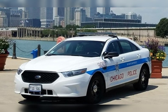 Chicago Police Alert, Armed Glock-Wielding Suspects Involved in Multiple Early-Morning Robberies