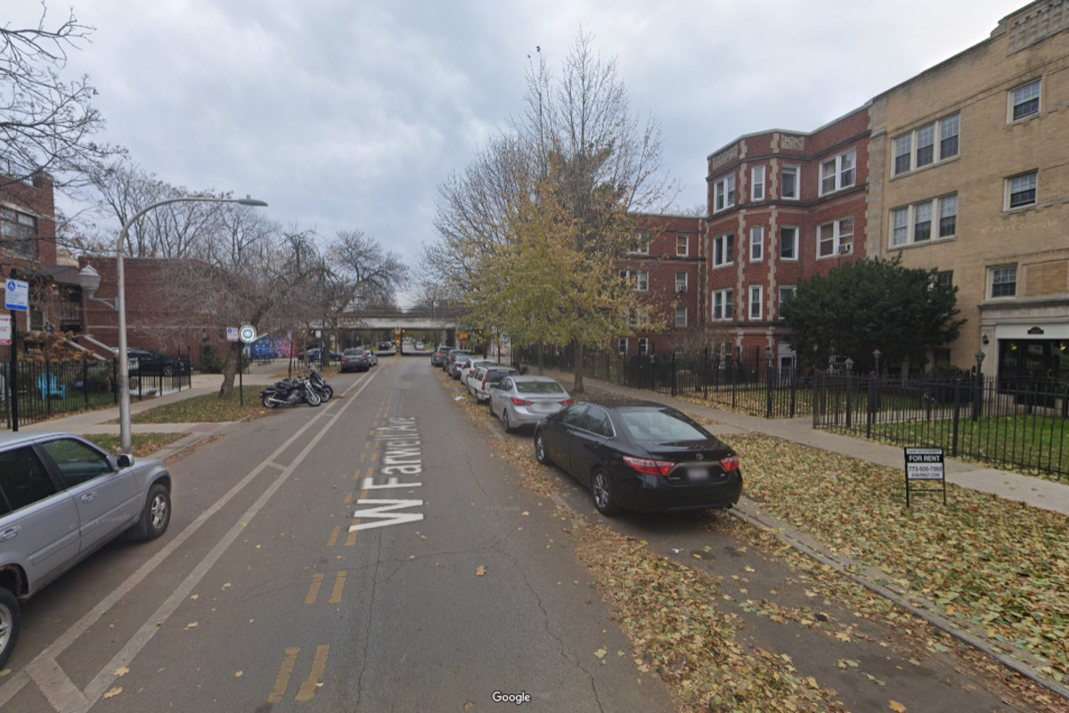 Chicago Police Officers and Civilian Injured in Rogers Park Apartment