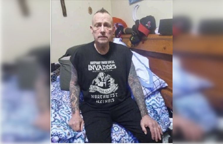 Chicago Police Seek Help to Find Missing Man Suffering from Schizophrenia, Dementia
