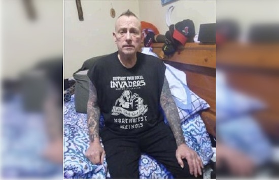 Chicago Police Seek Help to Find Missing Man Suffering from Schizophrenia, Dementia