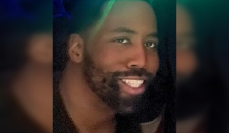 Chicago Police Seek Public's Assistance in Locating Missing Man, Dorian Roberts