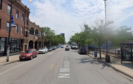 Chicago Police Seek Suspects After Series of Armed Robberies in 14th, 18th Districts