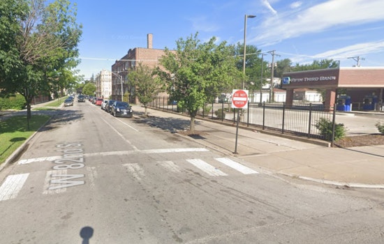 Concealed Carry License Holder Exchanges Gunfire with Suspected Robber in Chicago, Leaving One Dead