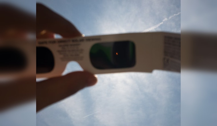 Daytime Dazzle to Dollop Dollars: Texas Eyes $1.4B Boon as Eclipse Chasers Swarm Lone Star Cities
