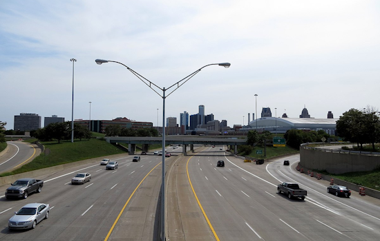 Detroit Explores Reconnecting Downtown and Midtown: $4 Million Study to "Cap" I-75 Underway