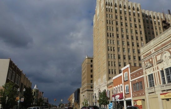 Detroit Weather Rollercoaster: Showers, Thunderstorms, and Sunny Respite Ahead