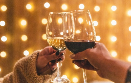 Discover Chicago's Best Spots for Wine Lovers, Endorsed by Local Industry Insiders