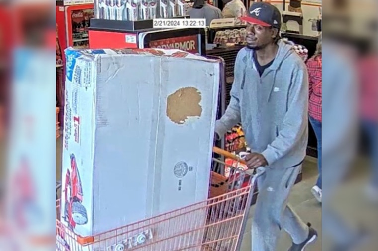 Douglas County Sheriff's Office Seeks Public's Aid in Identifying Fraud Suspect