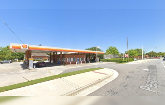 Duluth Police Seek Public's Help in Manhunt for Suspect in Twin Assaults at Local Gas Station