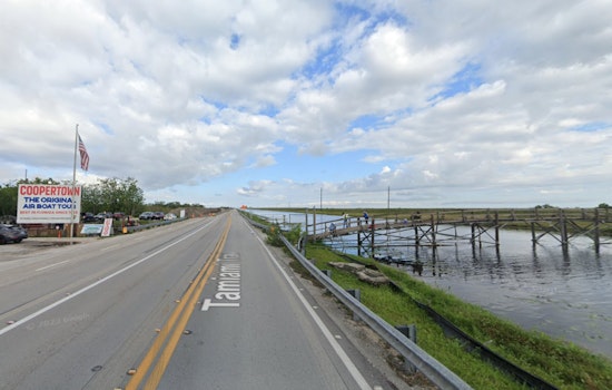 Everglades Airboat Capsizes with 10 Aboard, Operator Arrested Near Miami
