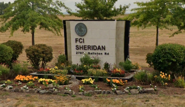 Ex-Guard at Oregon Federal Prison Sentenced to 15 Months for Smuggling Contraband