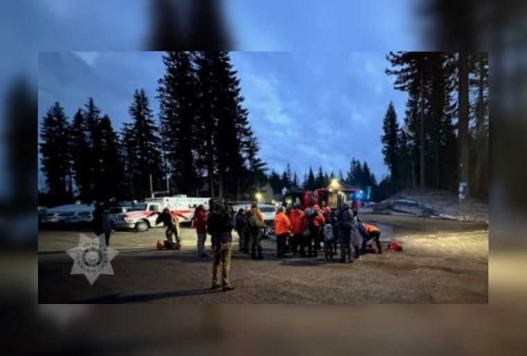 Family of Six Rescued from Mt. Hood's Rugged Terrain by Clackamas County Sheriff's Team and Partners