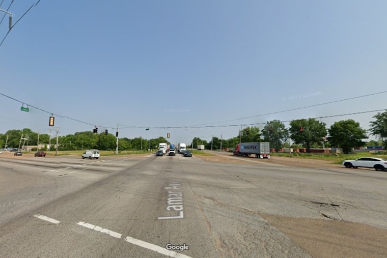 Fatal Car Crash at Memphis Intersection Claims Driver's Life, Police Investigate Overnight Incident