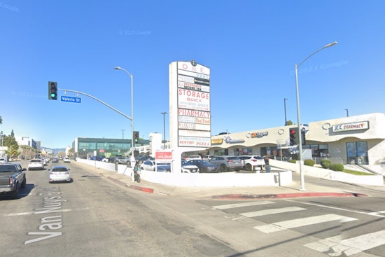 Firefighters in Van Nuys Rapidly Extinguish Intense Commercial Building Blaze; No Injuries Reported