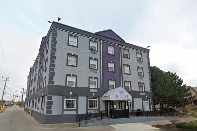 Firefighters Quell Blaze at Dearborn's Chatura Hotel, Displacing 35 Guests and Causing 7 Room Ruins