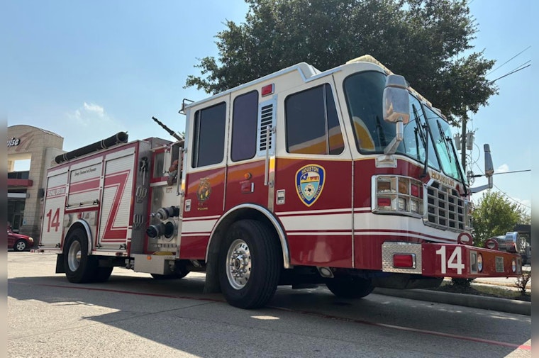 Firefighters Save Property Worth $158K Battling Blaze in Houston's Minnetex Area