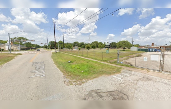 Firefighters Tame Blaze at Vacant Sunnyside School, Houston Authorities Investigate Cause