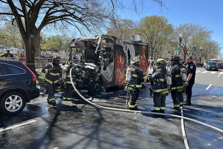 Food Truck Flames Ravage Eats Near Washington Monument, One Hospitalized