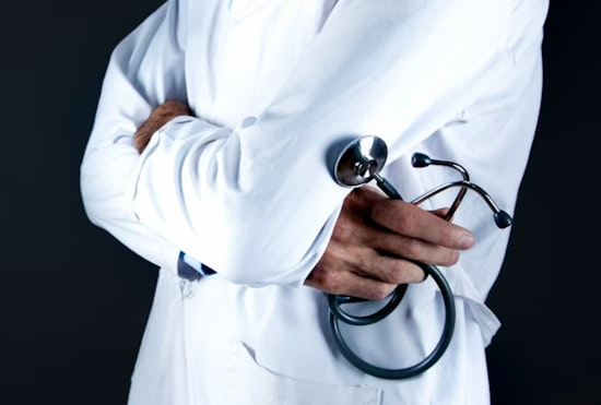 Former Antelope Valley Doctor Sentenced to Over 3 Years for Illegally Issuing Prescription Drugs