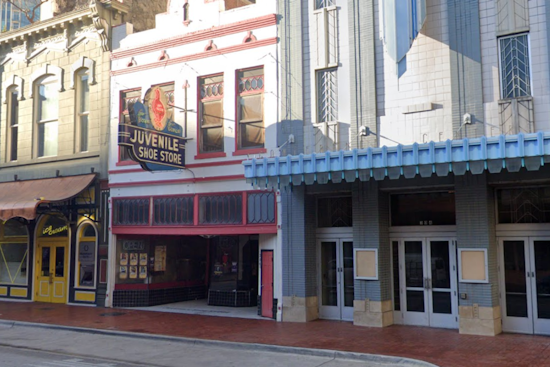 Fort Worth's Red Goose Saloon Drag Brunch for Minors Draws Mixed Reactions Amidst Controversy