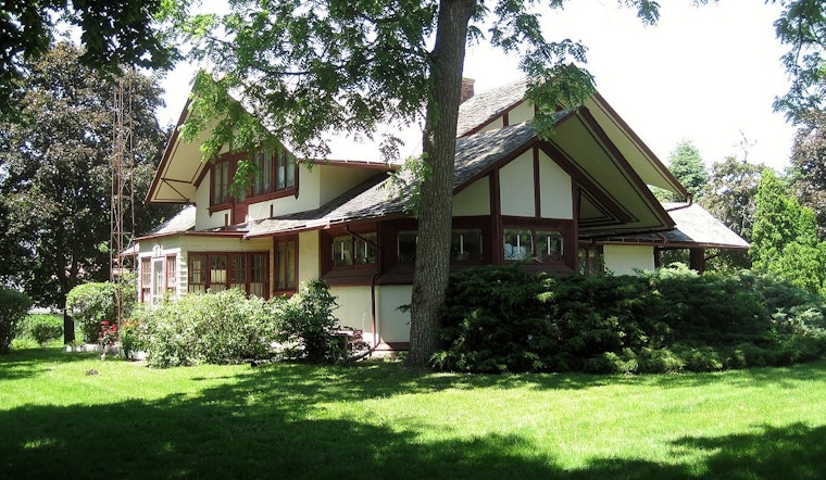 Frank Lloyd Wright's Prairie-Style Hickox House Hits the Market at $779K