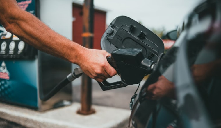 Gas Prices on the Rise in Tennessee, Clarksville Drivers Feel the Squeeze as National Averages Climb